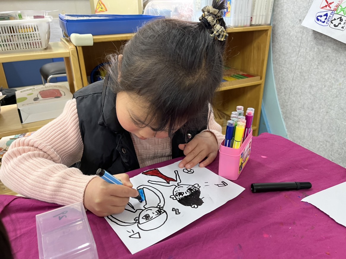 大班幼儿画爱耳伤耳行为宣传画 (5).JPG